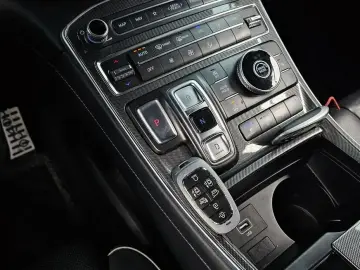 2021 Hyundai Santa Fe с пробегом 68 090 км