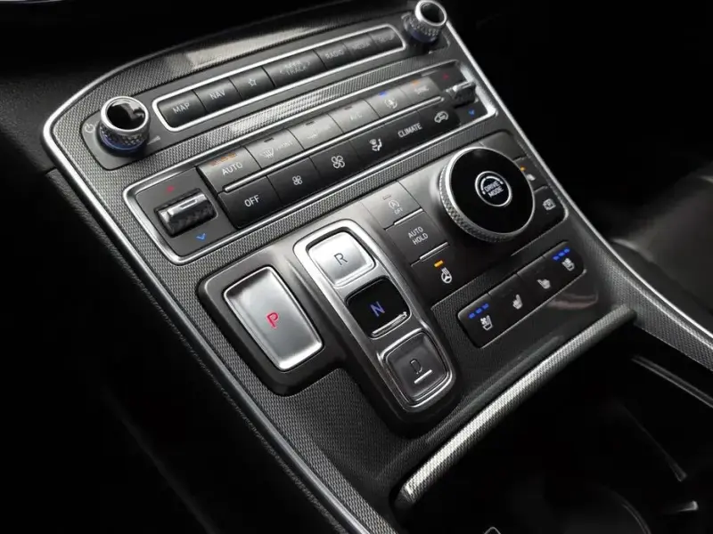 2020 Hyundai Santa Fe с пробегом 80 141 км