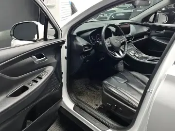 2020 Hyundai Santa Fe с пробегом 43 407 км