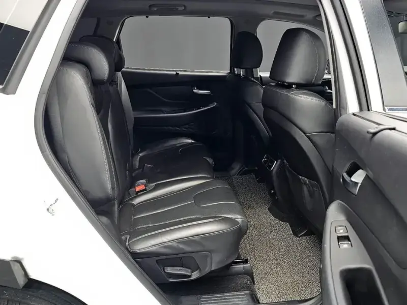 2020 Hyundai Santa Fe с пробегом 43 407 км