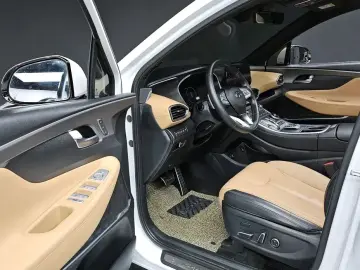 2020 Hyundai Santa Fe с пробегом 49 744 км