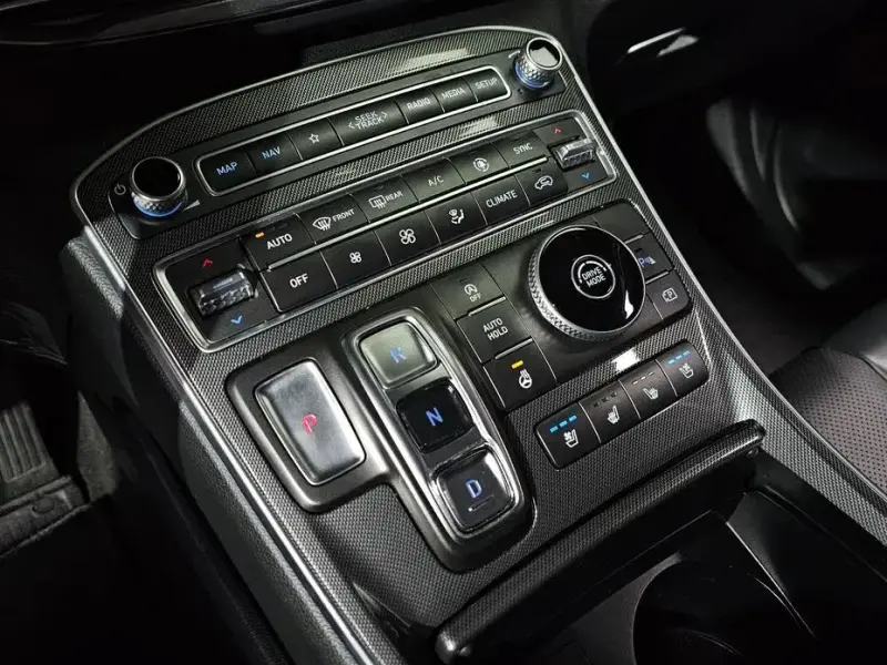 2021 Hyundai Santa Fe с пробегом 75 875 км