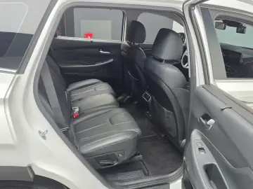 2022 Hyundai Santa Fe с пробегом 55 649 км
