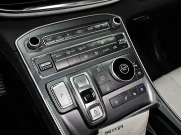 2020 Hyundai Santa Fe с пробегом 27 115 км