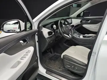 2020 Hyundai Santa Fe с пробегом 27 115 км