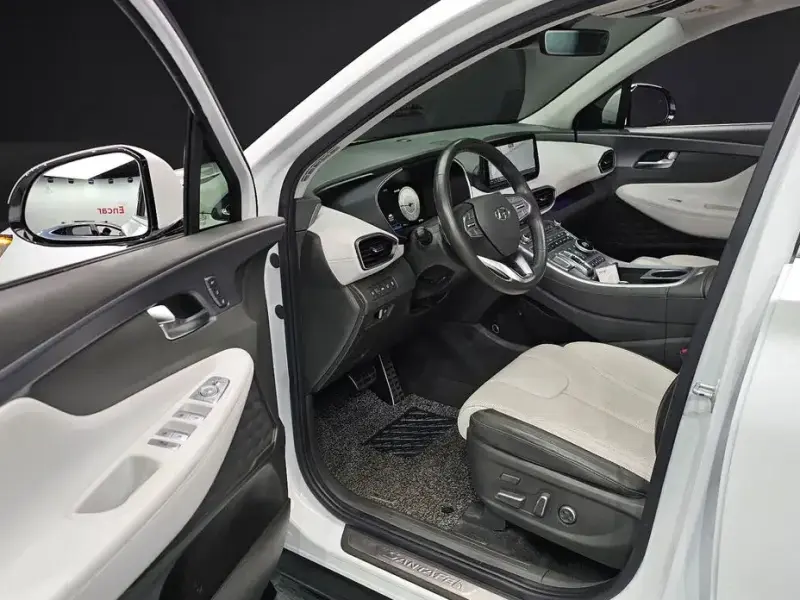 2020 Hyundai Santa Fe с пробегом 27 115 км