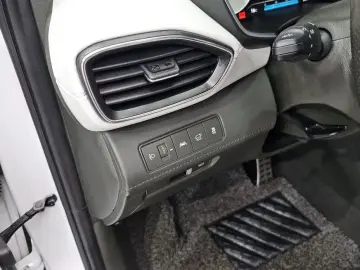 2020 Hyundai Santa Fe с пробегом 27 115 км