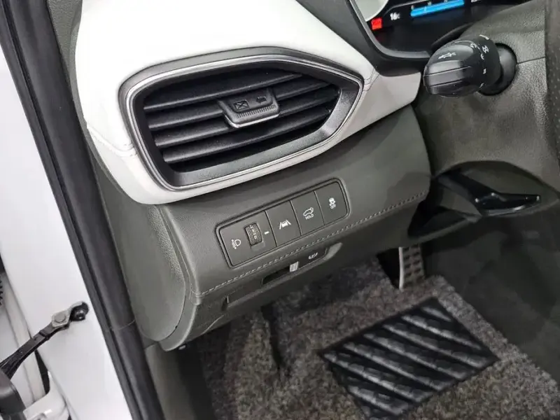 2020 Hyundai Santa Fe с пробегом 27 115 км