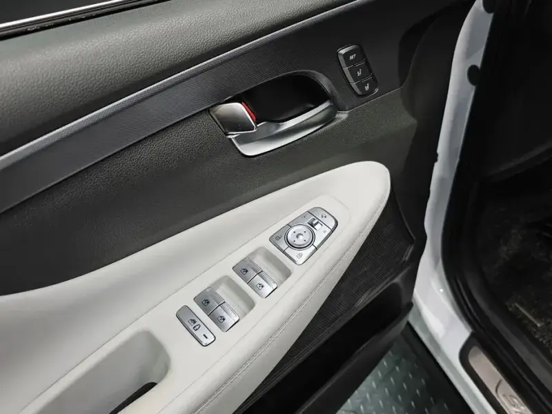 2020 Hyundai Santa Fe с пробегом 27 115 км