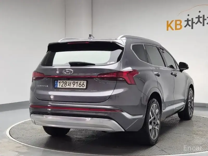 2021 Hyundai Santa Fe с пробегом 68 577 км