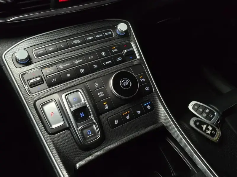 2022 Hyundai Santa Fe с пробегом 45 320 км
