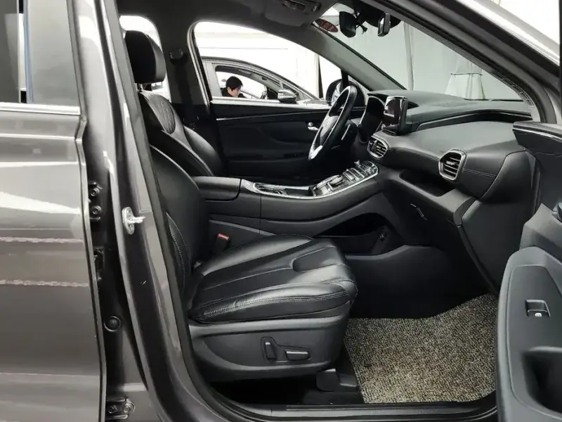 2020 Hyundai Santa Fe с пробегом 100 329 км