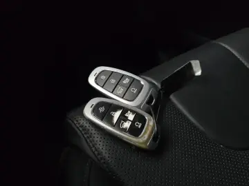 2022 Hyundai Santa Fe с пробегом 45 320 км