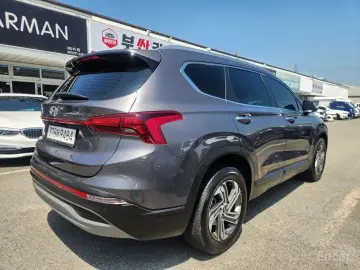 2022 Hyundai Santa Fe с пробегом 21 000 км