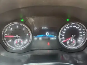 2022 Hyundai Santa Fe с пробегом 21 000 км