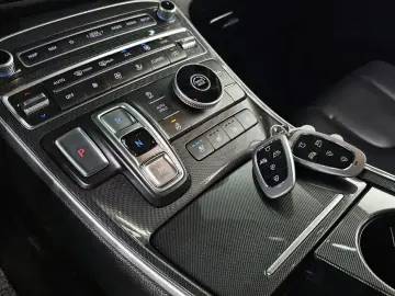 2020 Hyundai Santa Fe с пробегом 61 862 км