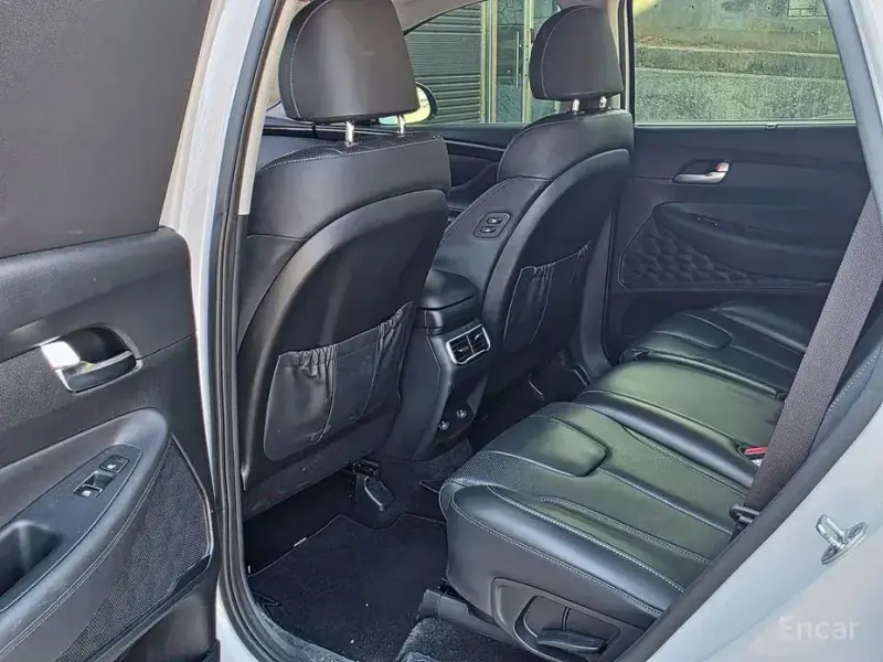 2020 Hyundai Santa Fe с пробегом 70 101 км