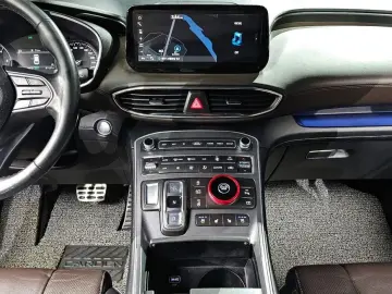 2021 Hyundai Santa Fe с пробегом 81 437 км