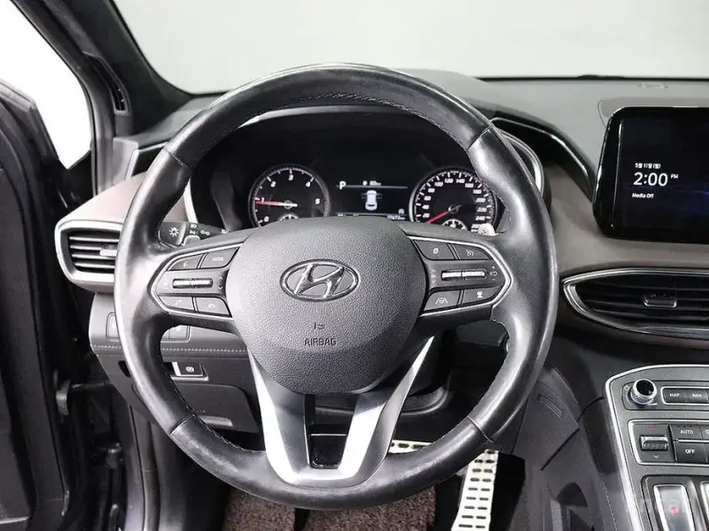 2020 Hyundai Santa Fe с пробегом 27 600 км