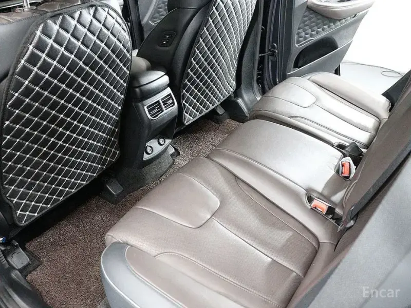 2020 Hyundai Santa Fe с пробегом 27 600 км