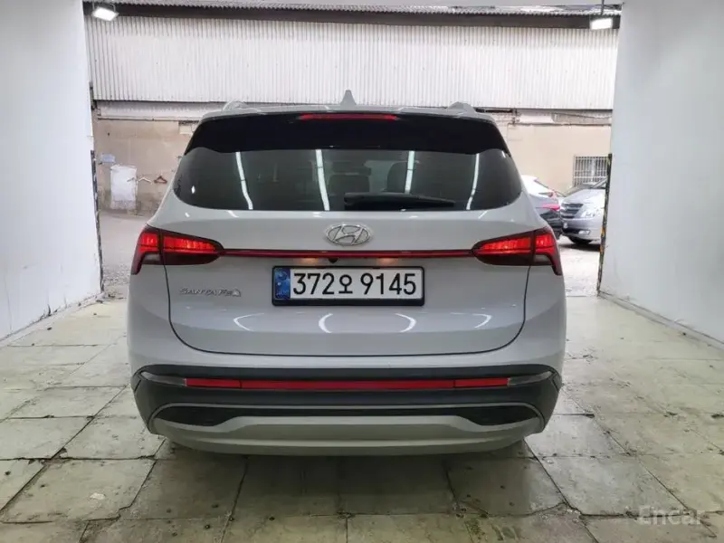 2022 Hyundai Santa Fe с пробегом 11 000 км