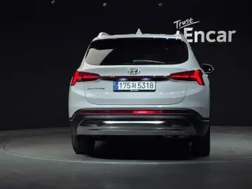 2021 Hyundai Santa Fe с пробегом 127 032 км