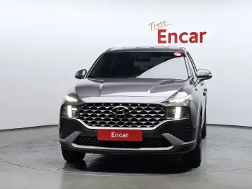 2023 Hyundai Santa Fe с пробегом 45 321 км