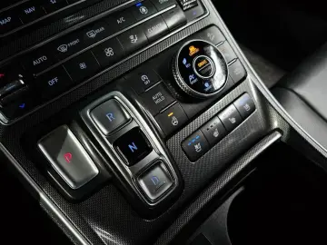 2023 Hyundai Santa Fe с пробегом 45 321 км