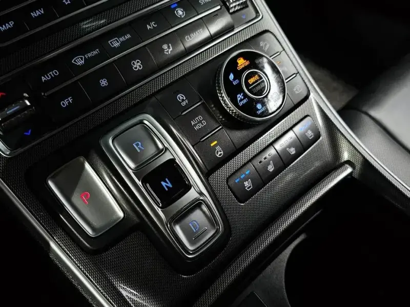 2023 Hyundai Santa Fe с пробегом 45 321 км