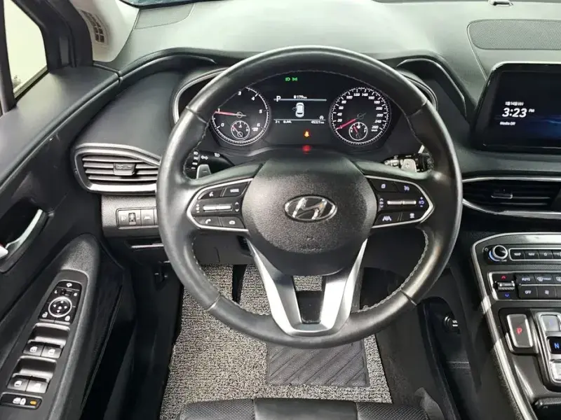 2023 Hyundai Santa Fe с пробегом 45 321 км
