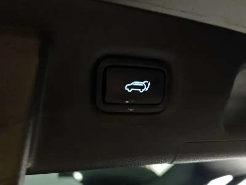 2023 Hyundai Santa Fe с пробегом 45 321 км