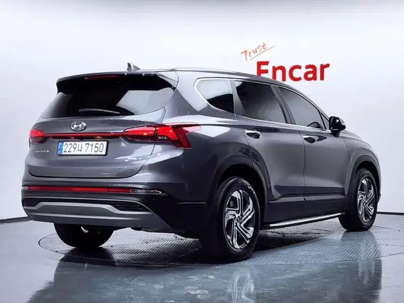 2023 Hyundai Santa Fe с пробегом 44 647 км