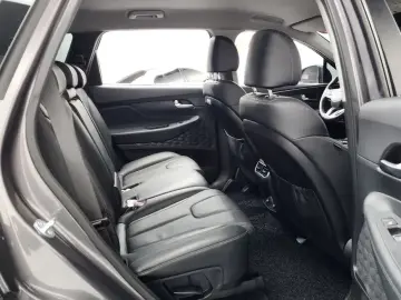 2023 Hyundai Santa Fe с пробегом 44 647 км