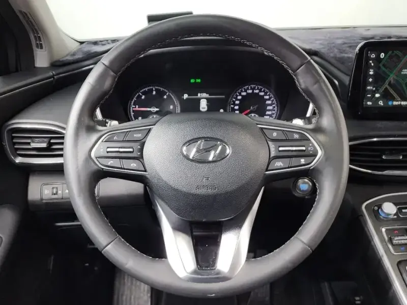 2023 Hyundai Santa Fe с пробегом 44 647 км