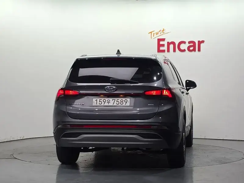 2021 Hyundai Santa Fe с пробегом 92 143 км