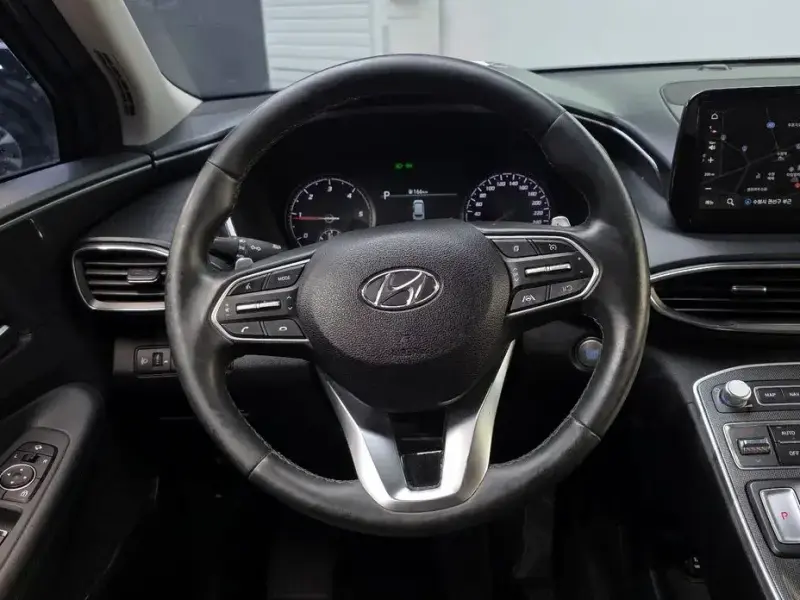 2021 Hyundai Santa Fe с пробегом 92 143 км