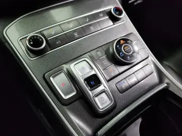 2020 Hyundai Santa Fe с пробегом 111 848 км