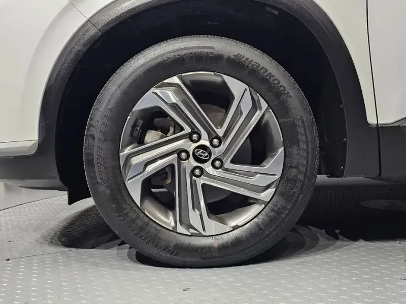 2021 Hyundai Santa Fe с пробегом 24 577 км