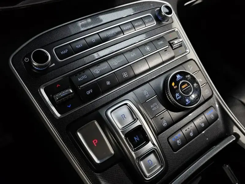 2021 Hyundai Santa Fe с пробегом 49 203 км