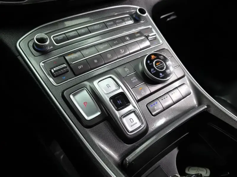 2020 Hyundai Santa Fe с пробегом 107 325 км