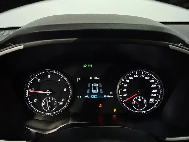 2022 Hyundai Santa Fe с пробегом 75 816 км