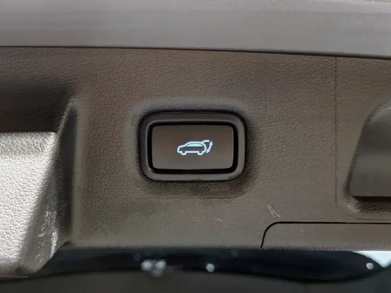 2022 Hyundai Santa Fe с пробегом 75 816 км