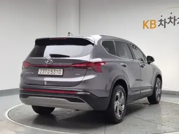 2021 Hyundai Santa Fe с пробегом 127 981 км