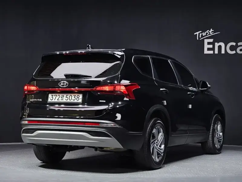 2023 Hyundai Santa Fe с пробегом 77 460 км