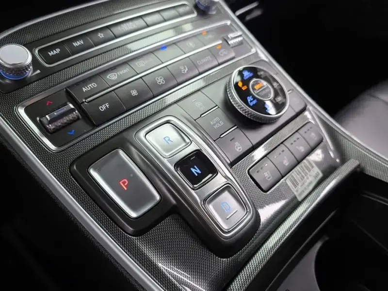 2023 Hyundai Santa Fe с пробегом 77 460 км