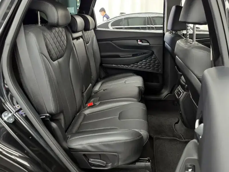 2023 Hyundai Santa Fe с пробегом 77 460 км
