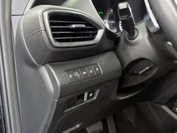 2023 Hyundai Santa Fe с пробегом 77 460 км