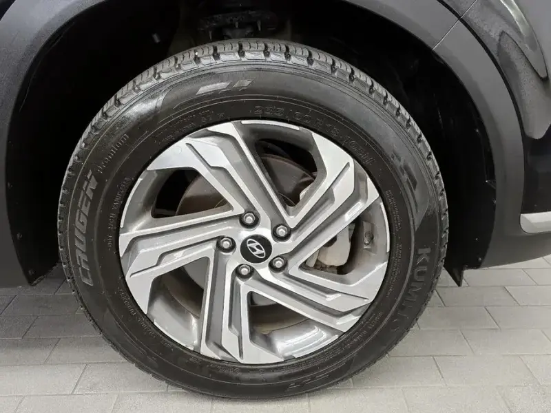2023 Hyundai Santa Fe с пробегом 77 460 км