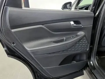 2023 Hyundai Santa Fe с пробегом 77 460 км