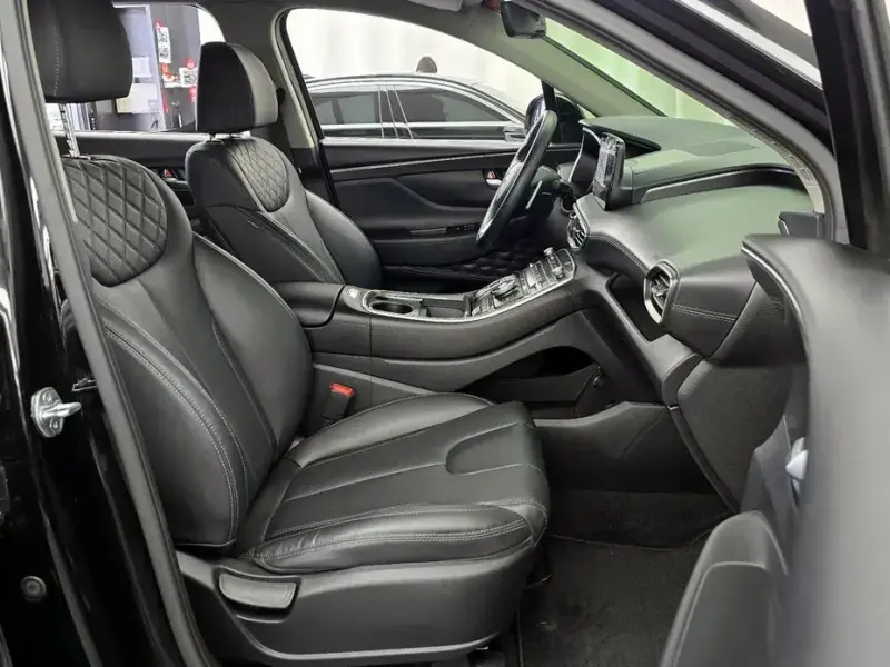2023 Hyundai Santa Fe с пробегом 77 460 км